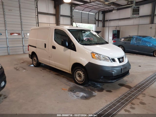 2017 3N6CM0KN8HK704717 main image