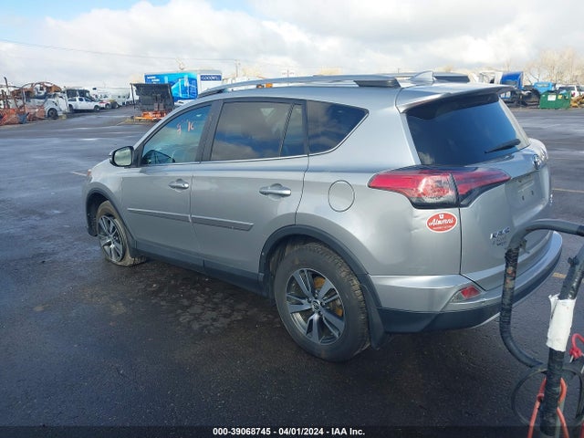 Toyota Rav4 Xle 2018 2T3RFREV3JW854816 Image 3