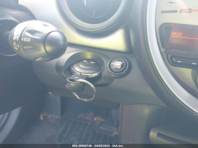 2012 MINI COOPER WMWSU3C52CT264200 Photo 10
