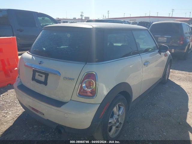 2012 MINI COOPER WMWSU3C52CT264200 Photo 3