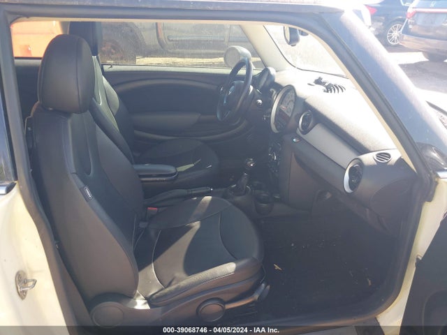 2012 MINI COOPER WMWSU3C52CT264200 Photo 4