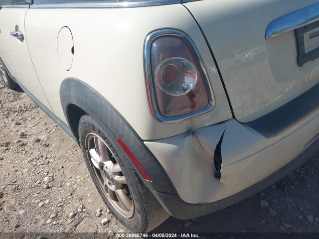 2012 MINI COOPER WMWSU3C52CT264200 Photo 5