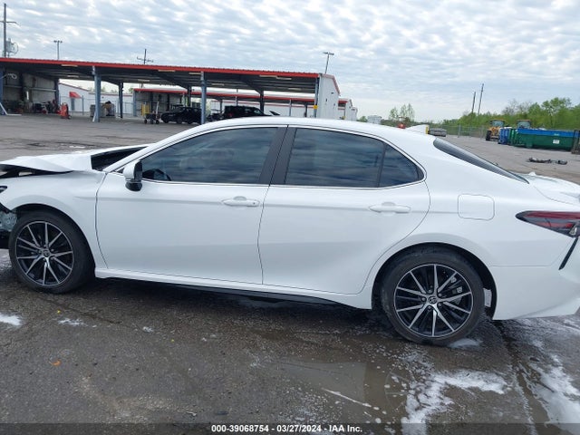 Toyota CAMRY SE 2022 4T1T11AK3NU663123 Image 14