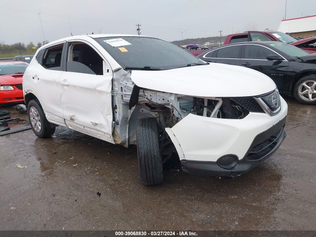 Nissan Rogue Sport S 2018 JN1BJ1CP2JW187067 main image