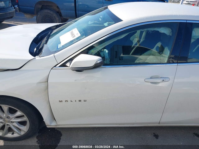 Chevrolet MALIBU LT 2018 1G1ZD5ST3JF146724 Image 18