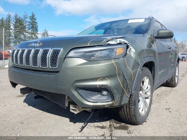 1C4PJLCB2KD221265 Jeep Cherokee Latitude Fwd