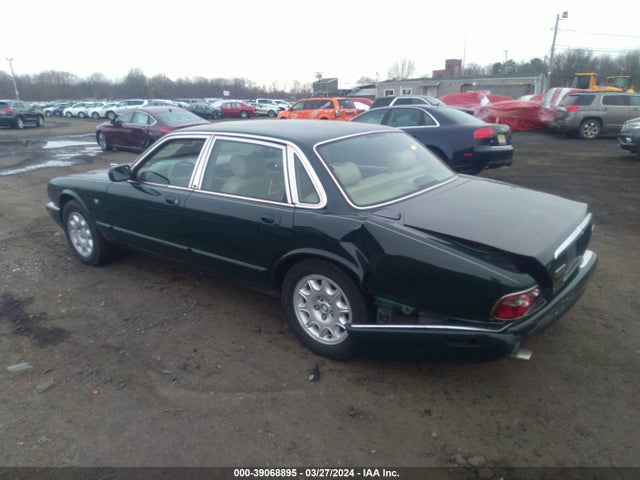 1999 JAGUAR XJ8 SAJHX1049XC865745 Photo 2