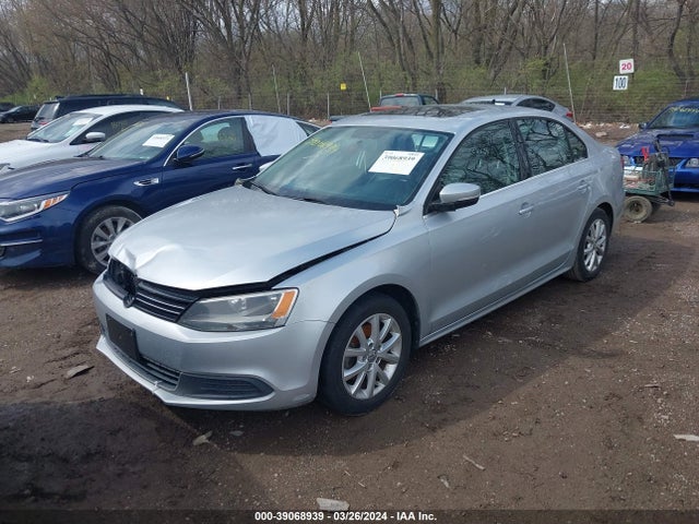 3VWD17AJ4EM216093 Volkswagen Jetta 1.8t Se