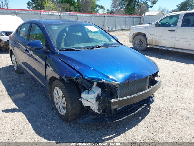 Hyundai ELANTRA SE 2018 5NPD74LF4JH323069 Image 6