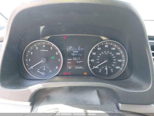 Hyundai ELANTRA SE 2018 5NPD74LF4JH323069 Image 7