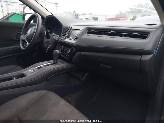 Honda HR-V LX 2019 3CZRU6H31KG709350 Image 5