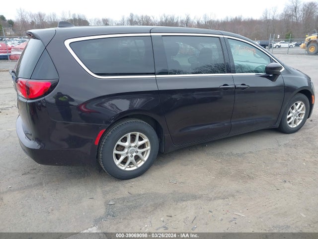 2C4RC1DG5HR634885 Chrysler Pacifica Touring