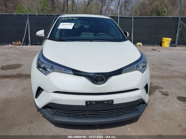 Toyota C-HR LE 2019 JTNKHMBX9K1020307 Image 12