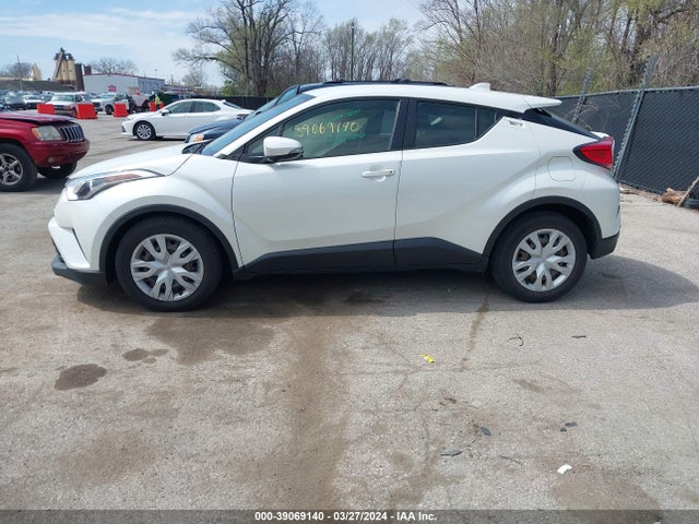 Toyota C-HR LE 2019 JTNKHMBX9K1020307 Image 14