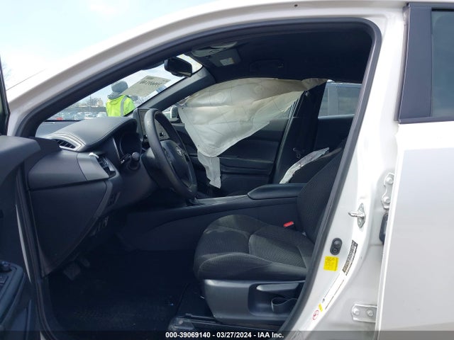 Toyota C-HR LE 2019 JTNKHMBX9K1020307 Image 5