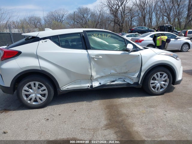 Toyota C-HR LE 2019 JTNKHMBX9K1020307 Image 6