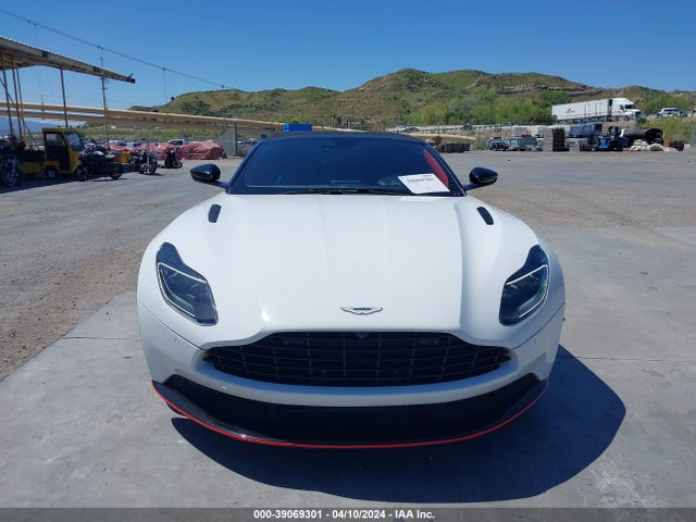 Aston Martin Db11 Volante 2019 SCFRMFCW8KGM06814 Image 12