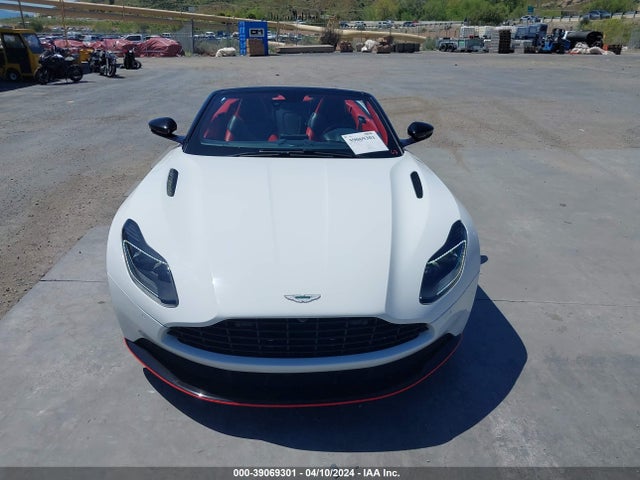 Aston Martin Db11 Volante 2019 SCFRMFCW8KGM06814 Image 20