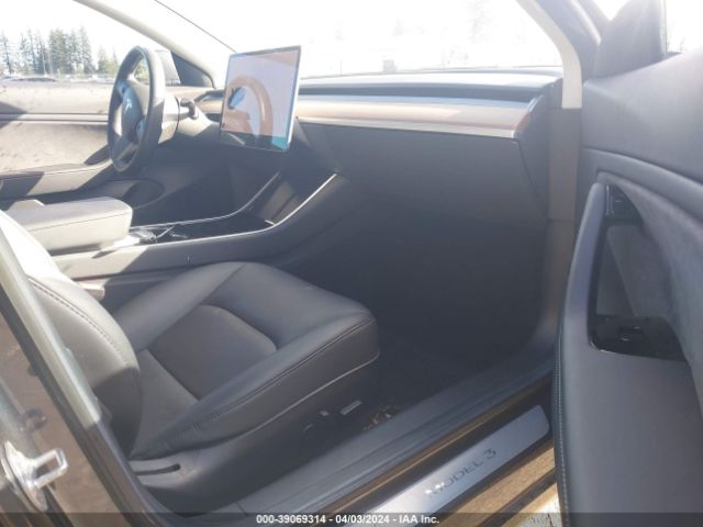 5YJ3E1EA5JF077486 Tesla Model 3 Long Range/mid Range