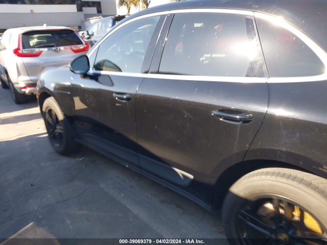 Porsche MACAN S 2017 WP1AB2A56HLB19667 Image 14