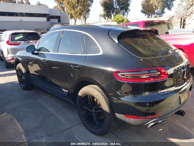 Porsche MACAN S 2017 WP1AB2A56HLB19667 Image 3