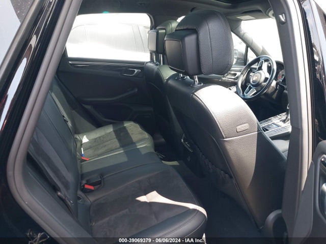 Porsche MACAN S 2017 WP1AB2A56HLB19667 Image 8