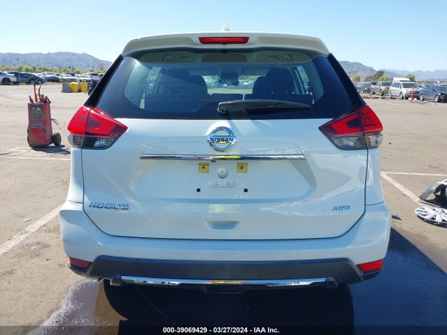 Nissan ROGUE S 2017 KNMAT2MV0HP576462 Image 17