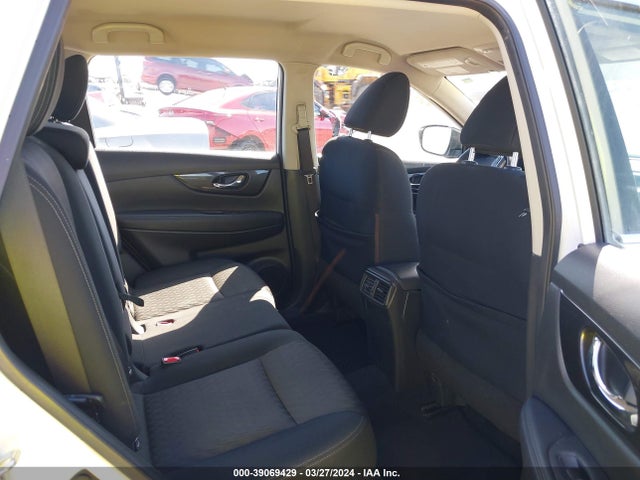 Nissan ROGUE S 2017 KNMAT2MV0HP576462 Image 8