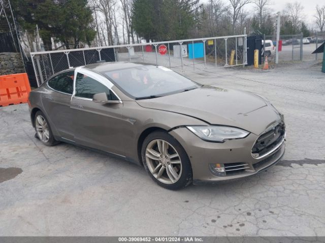 2015 Tesla Model S 70d/85d/p85d მანქანა იყიდება აუქციონზე, vin: 5YJSA1E2XFF112935, აუქციონის ნომერი: 39069452