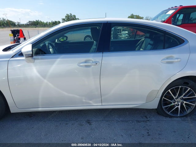 Lexus ES 350 2016 JTHBK1GGXG2222523 Image 15
