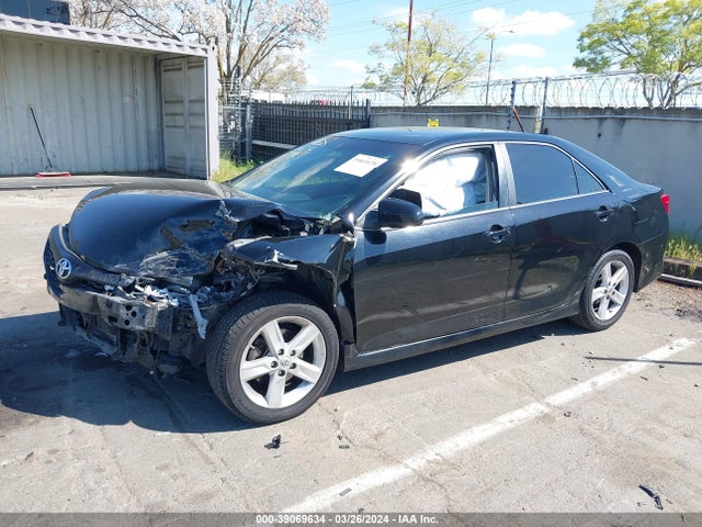 Toyota CAMRY SE 2014 4T1BF1FK2EU803040 Image 2