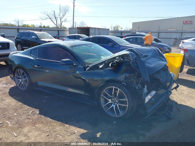2015 1FA6P8CF2F5381680 main image
