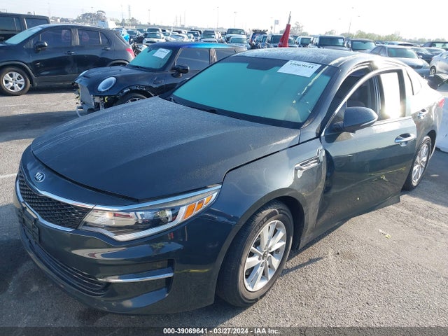 KIA Optima Lx 2016 5XXGT4L37GG018927 Image 2