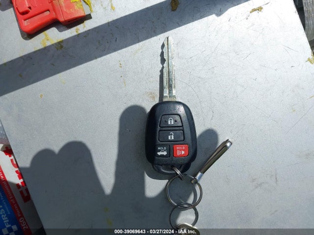Toyota COROLLA SE 2017 5YFBURHE3HP678616 Image 11