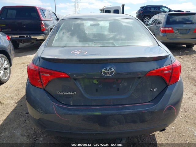Toyota COROLLA SE 2017 5YFBURHE3HP678616 Image 17