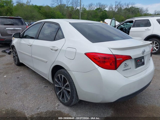 Toyota COROLLA SE 2017 5YFBURHE1HP591166 Image 3