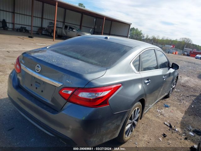 1N4AL3AP2HC215467 Nissan Altima 2.5 Sl