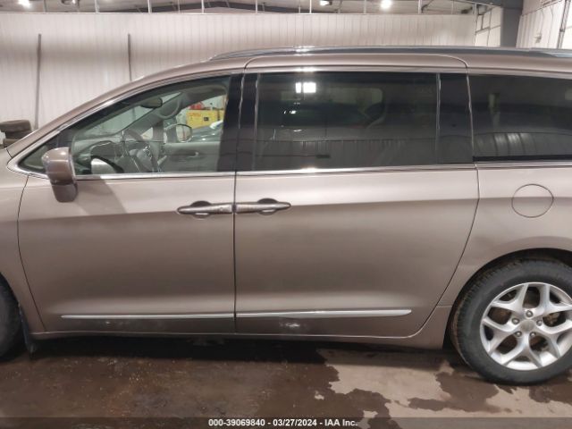 2C4RC1EG7JR166839 Chrysler Pacifica Touring L Plus