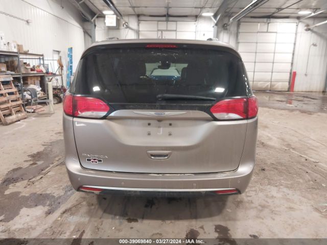 2C4RC1EG7JR166839 Chrysler Pacifica Touring L Plus