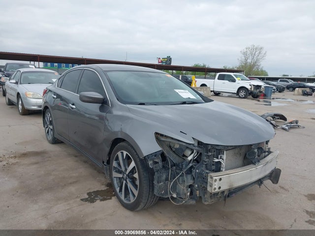 Nissan Altima 2.5 Sr 2017 1N4AL3AP0HC482641 Image 18