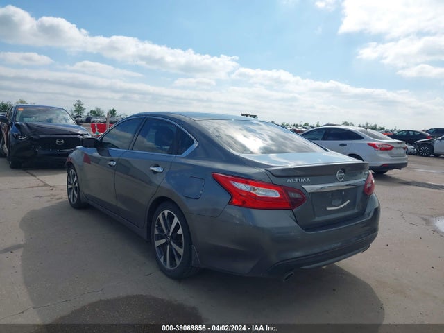 Nissan Altima 2.5 Sr 2017 1N4AL3AP0HC482641 Image 3