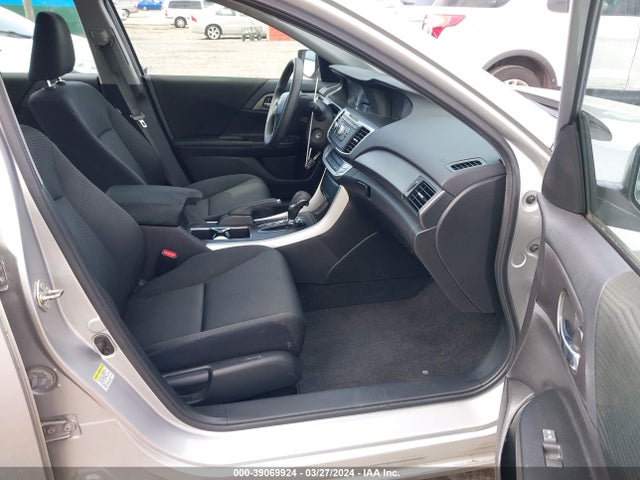 Honda ACCORD LX 2015 1HGCR2F32FA109502 Image 5