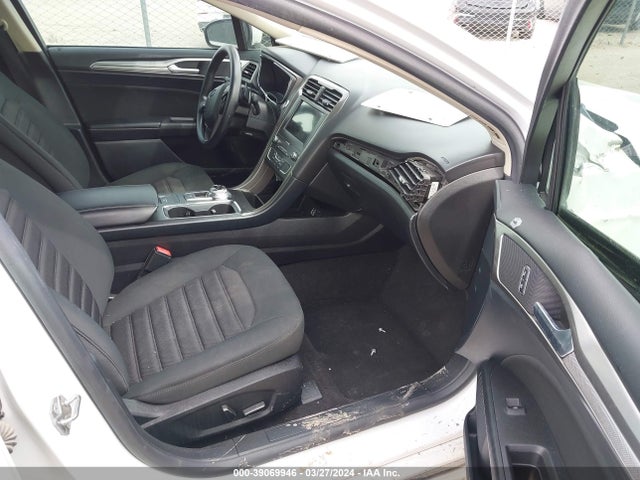 Ford Fusion 2019 3FA6P0HD0KR198648 Image 18