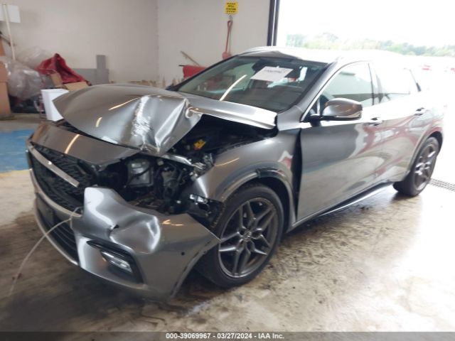 SJKCH5CP4HA030651 Infiniti Qx30 Premium