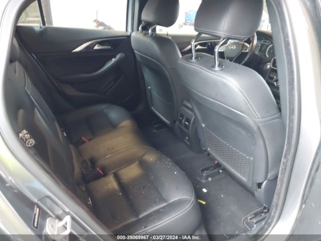 SJKCH5CP4HA030651 Infiniti Qx30 Premium