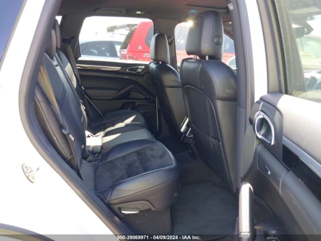 2018 PORSCHE CAYENNE E-HYBRID WP1AE2A23JLA72441 Photo 7