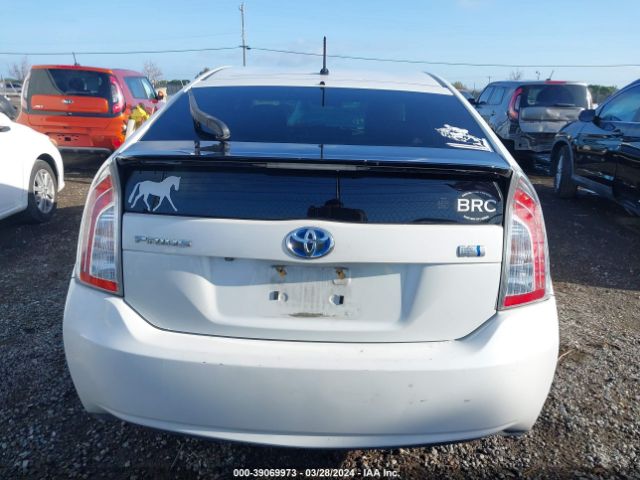 JTDKN3DU2F0448600 Toyota Prius Two