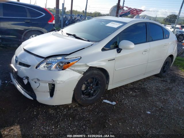 JTDKN3DU2F0448600 Toyota Prius Two