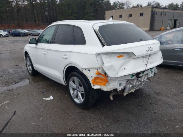 WA1ANAFY2J2009193 Audi Q5 2.0t Premium/2.0t Tech Premium
