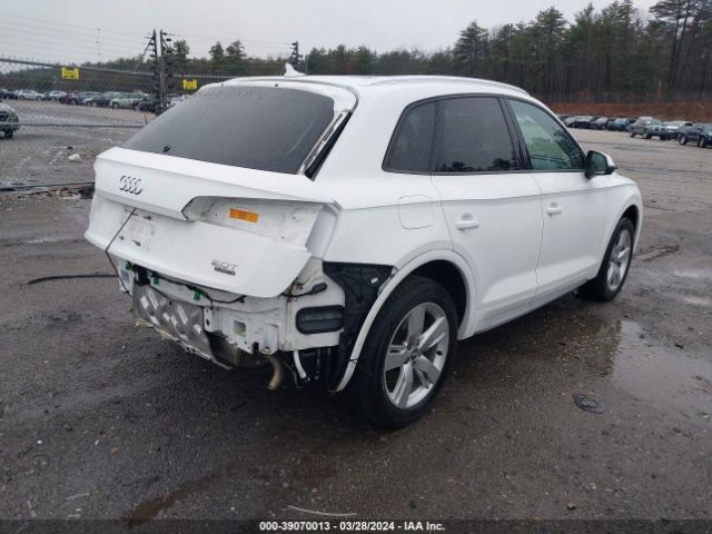 WA1ANAFY2J2009193 Audi Q5 2.0t Premium/2.0t Tech Premium